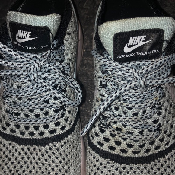 Flyknit Air Max Theta Ultra - Picture 3 of 4